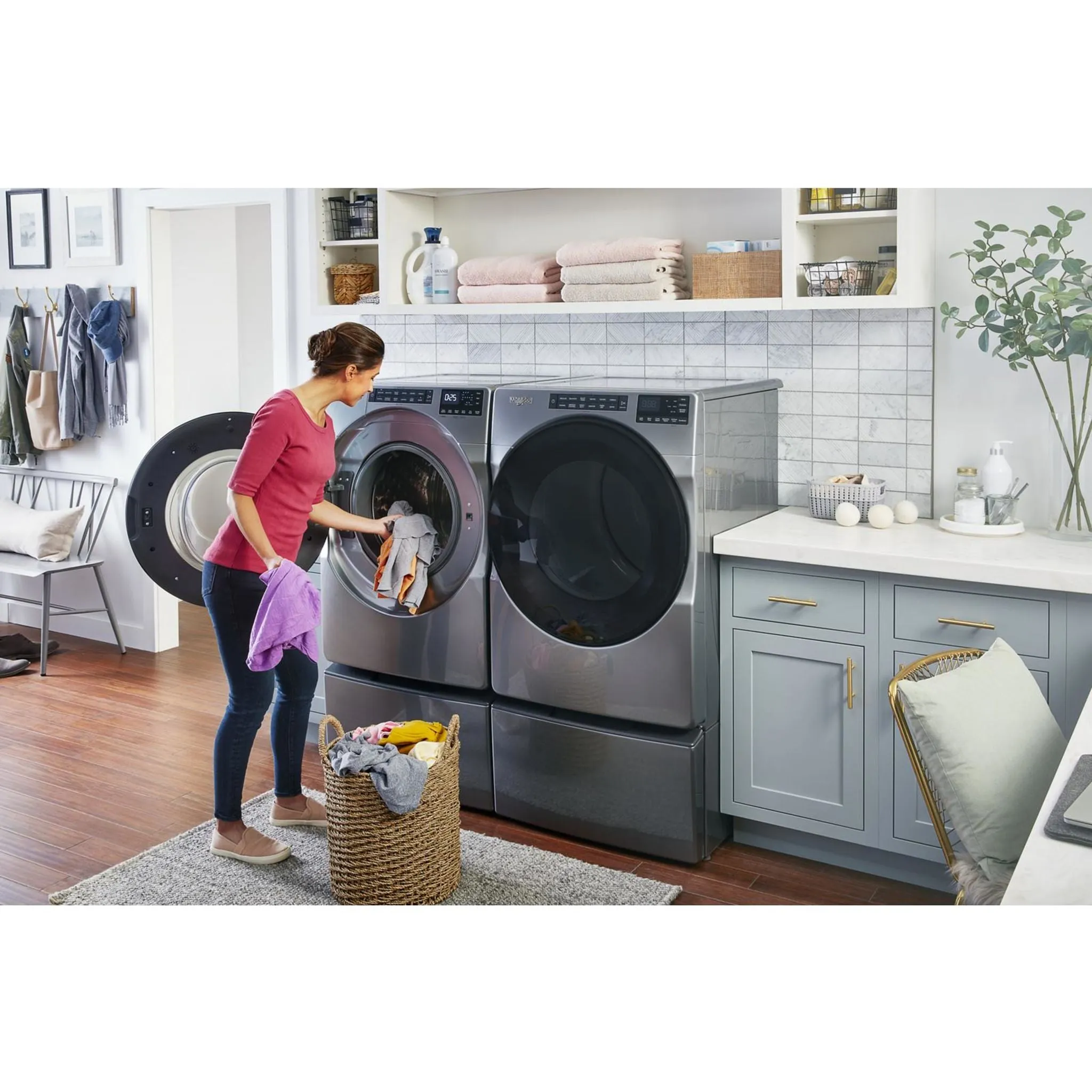 Whirlpool Front Load Washer (WFW5605MC) - Chrome Shadow